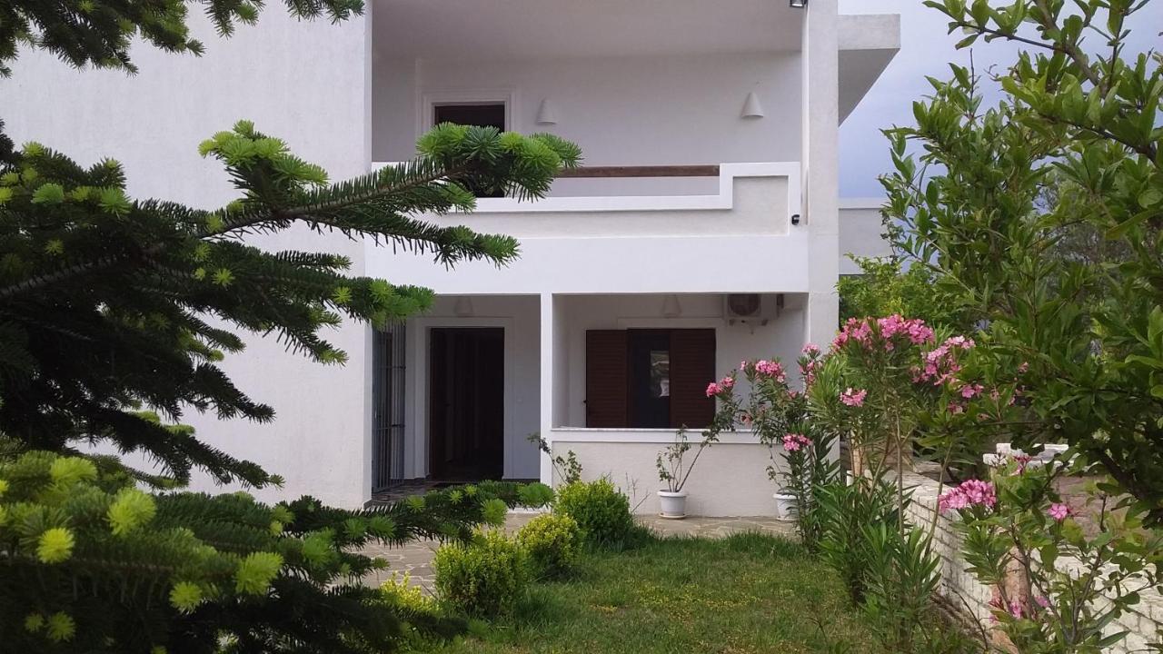 Mihal Suites Saranda Extérieur photo