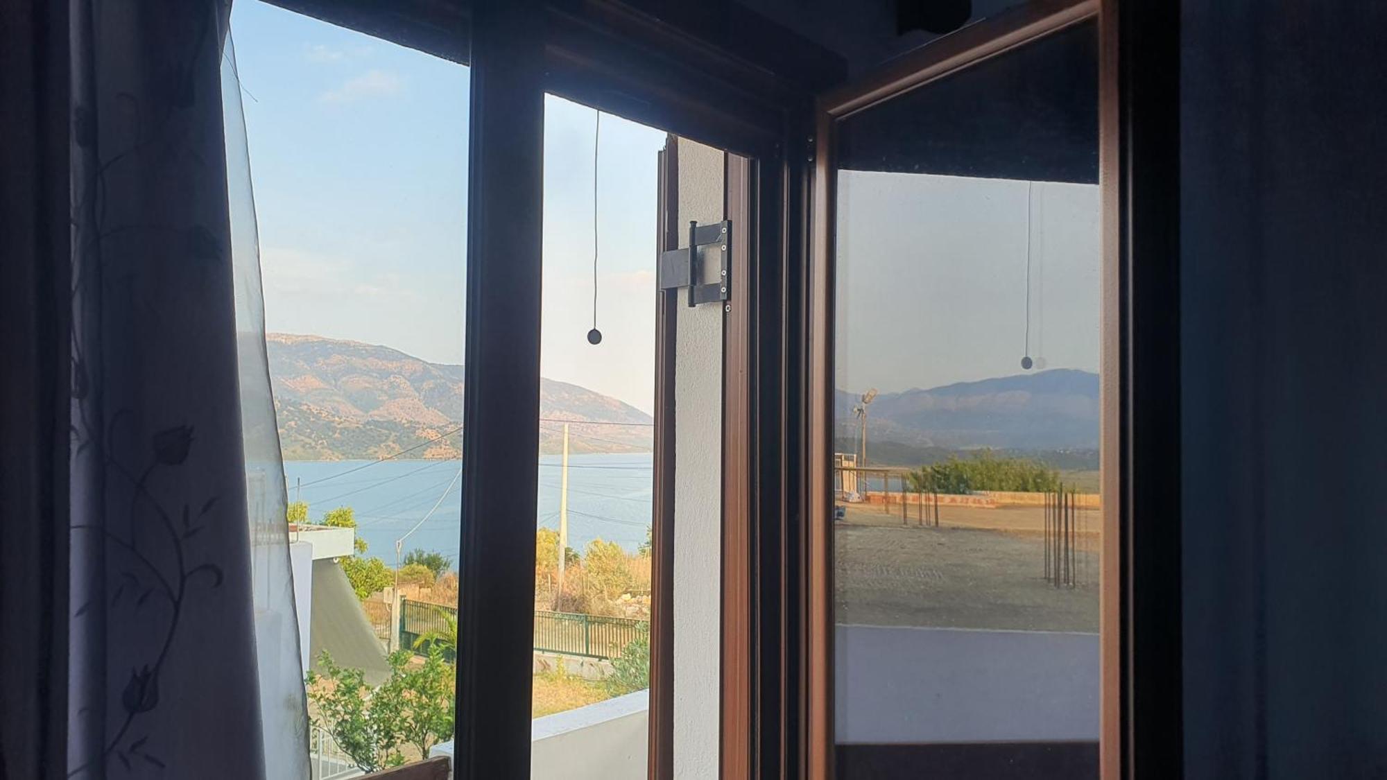 Mihal Suites Saranda Extérieur photo